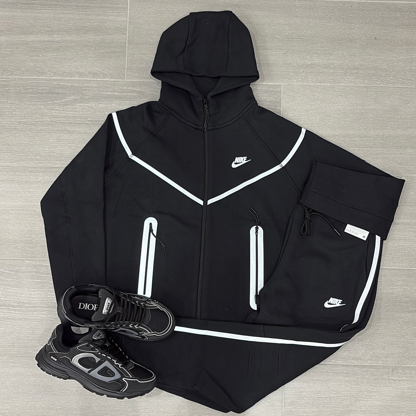 Nike Tech "Black Reflective"
